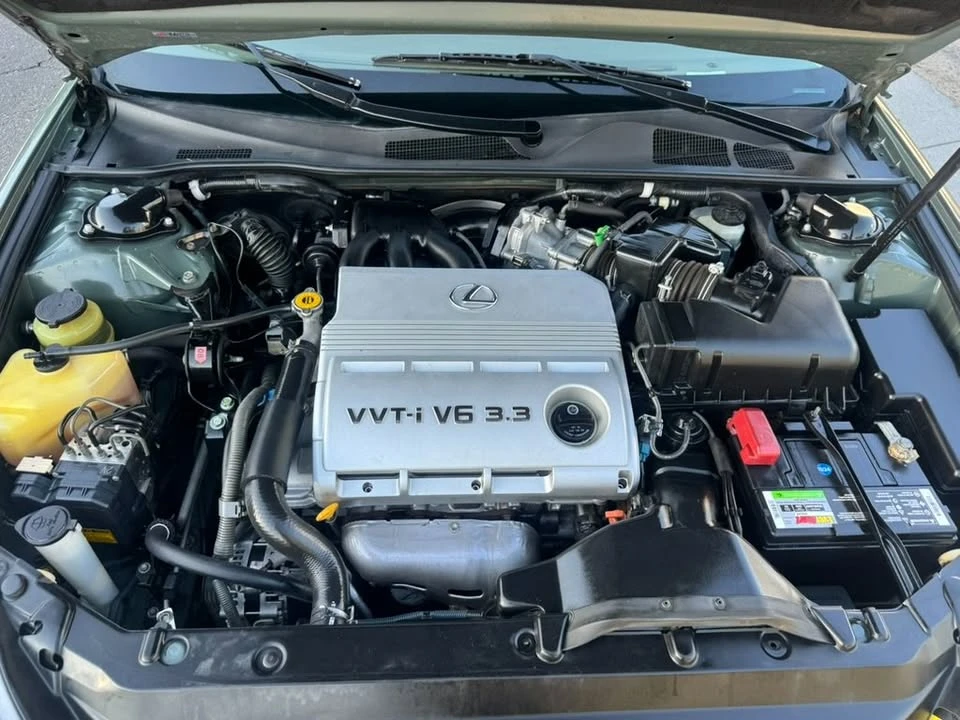 2005 Lexus ES 4th Gen - Image 16 of 19