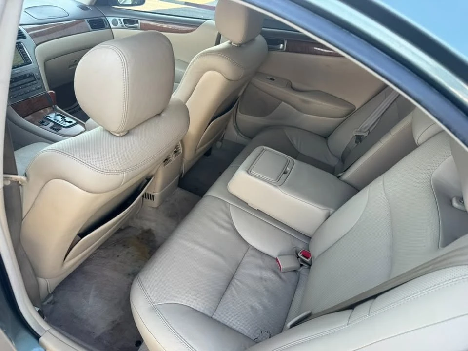 2005 Lexus ES 4th Gen - Image 9 of 19