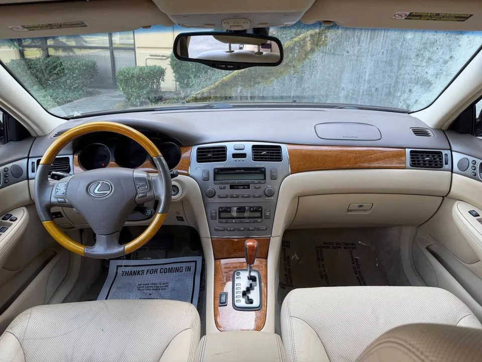 2005 Lexus ES 4th Gen - Image 12 of 20