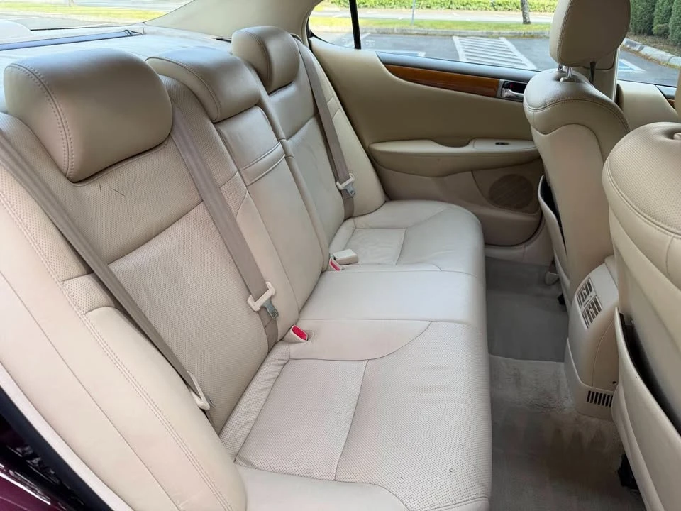 2005 Lexus ES 4th Gen - Image 19 of 20