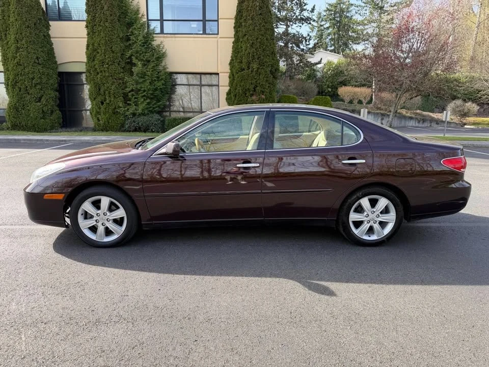 2005 Lexus ES 4th Gen - Image 9 of 20