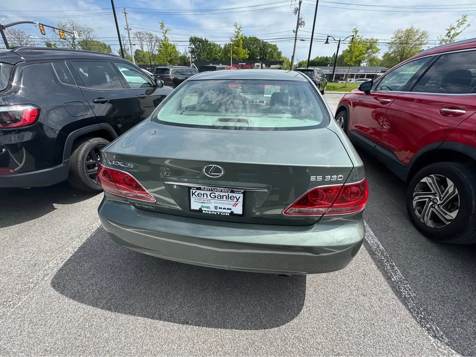 2005 Lexus ES 4th Gen - Image 9 of 15