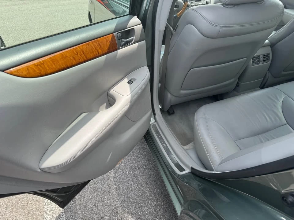 2005 Lexus ES 4th Gen - Image 7 of 15