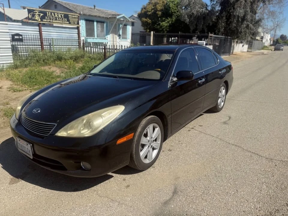 2005 Lexus ES 4th Gen - Image 4 of 4