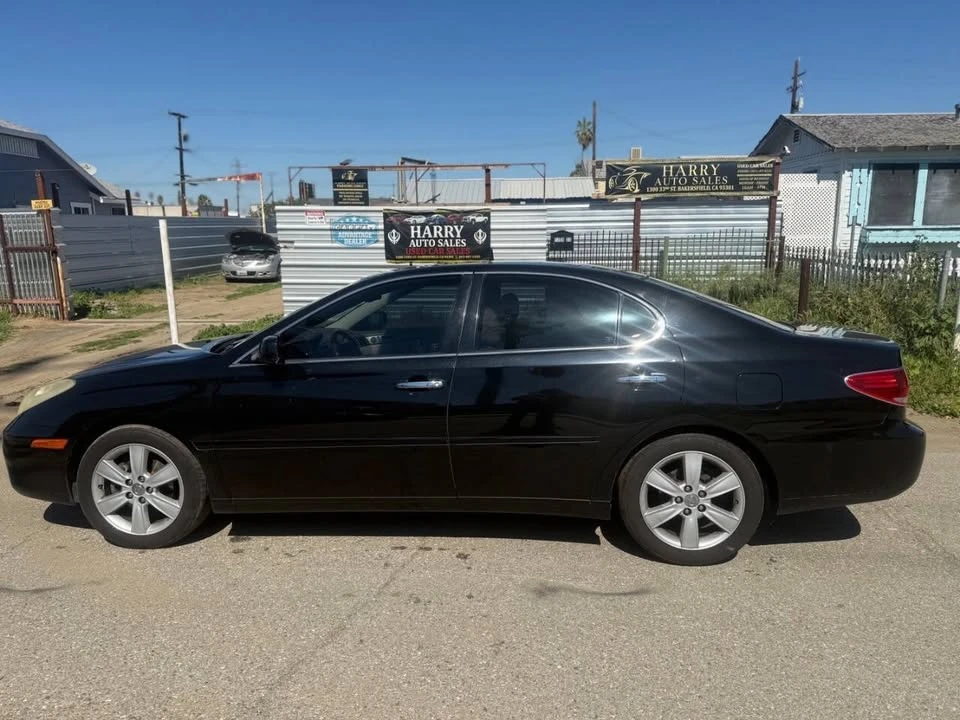 2005 Lexus ES 4th Gen - Image 2 of 4