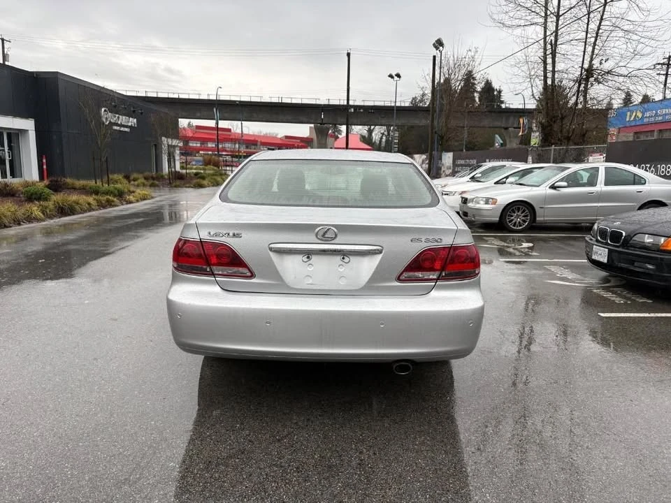 2005 Lexus ES 4th Gen - Image 4 of 19
