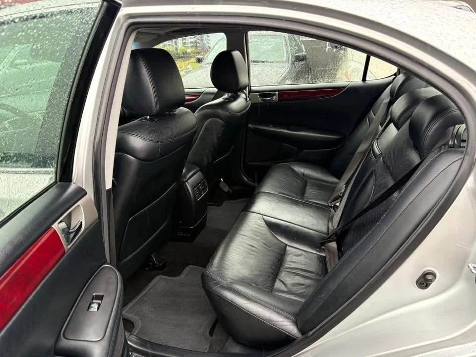 2005 Lexus ES 4th Gen - Image 9 of 19