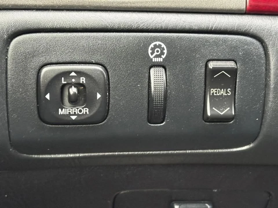 2005 Lexus ES 4th Gen - Image 15 of 19