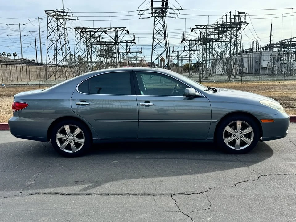 2005 Lexus ES 4th Gen - Image 8 of 19