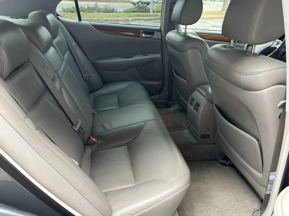 2005 Lexus ES 4th Gen - Image 12 of 19