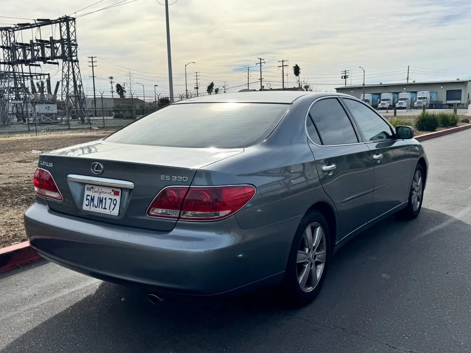 2005 Lexus ES 4th Gen - Image 2 of 19