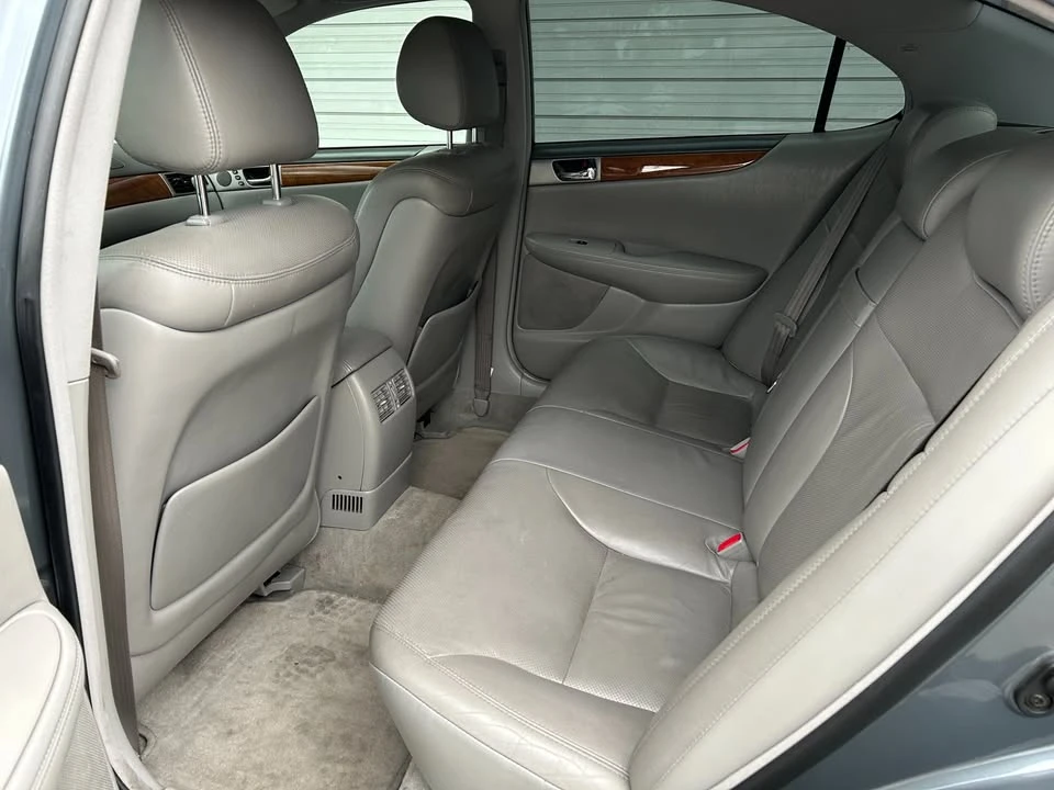2005 Lexus ES 4th Gen - Image 10 of 19