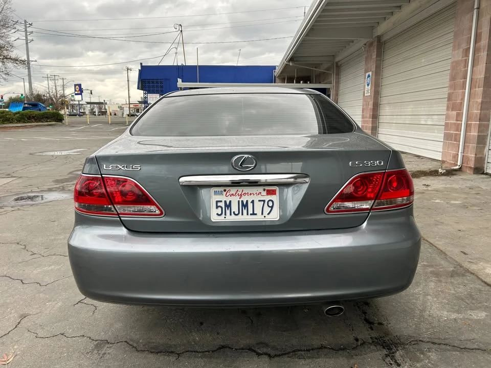 2005 Lexus ES 3rd Gen - Image 4 of 19