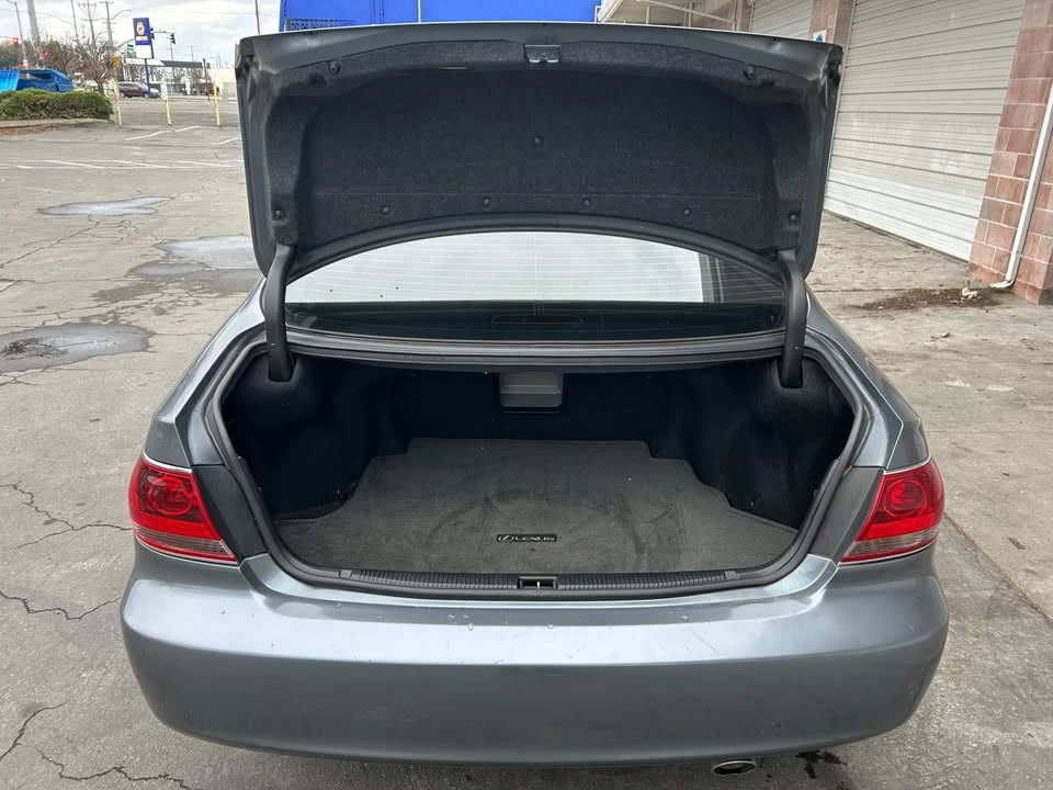 2005 Lexus ES 3rd Gen - Image 18 of 19