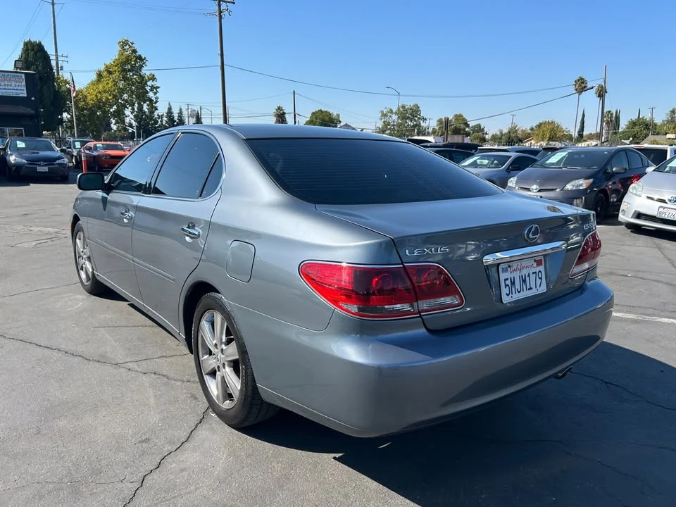 2005 Lexus ES 4th Gen - Image 3 of 20