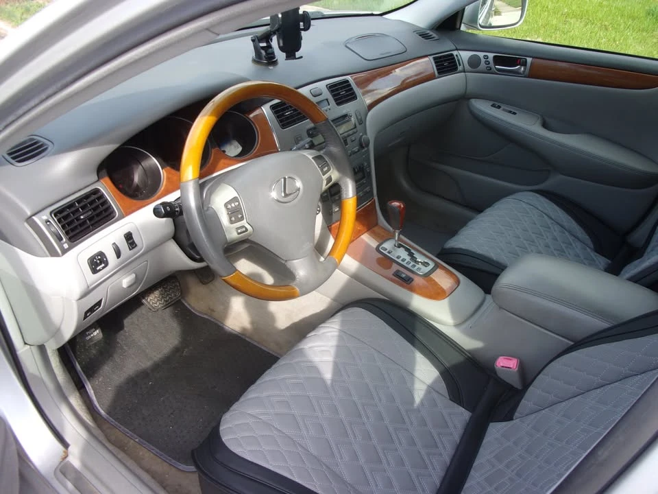 2005 Lexus ES 4th Gen - Image 9 of 15