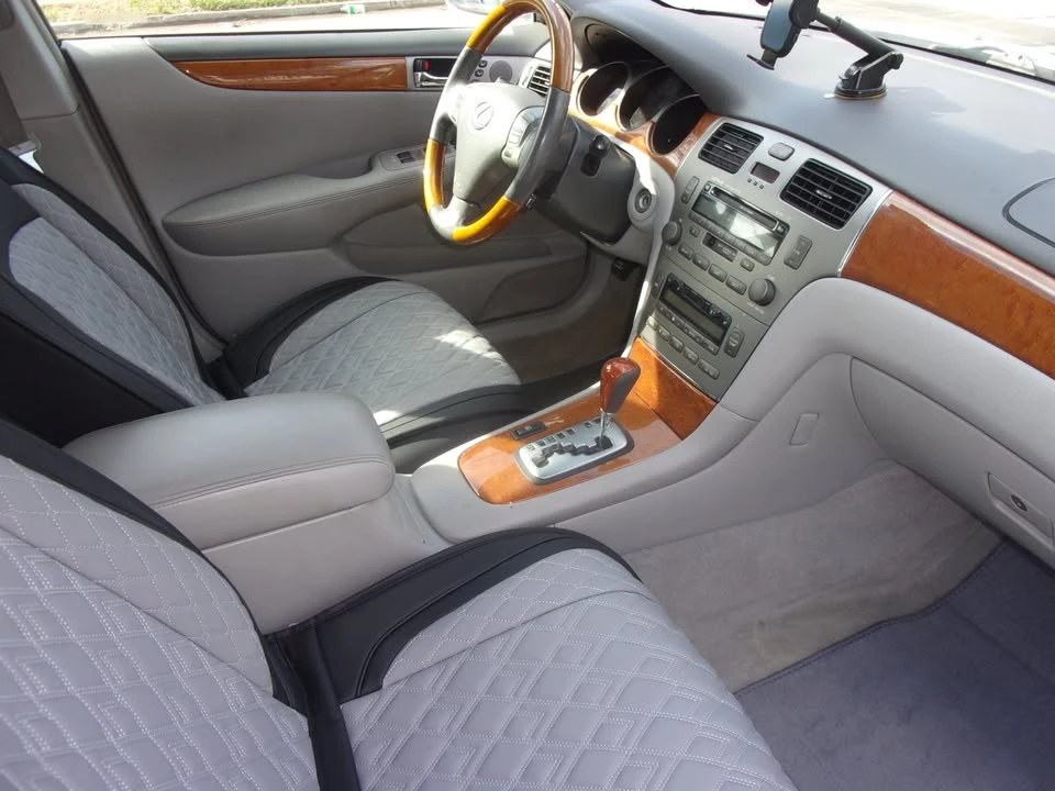 2005 Lexus ES 4th Gen - Image 10 of 15