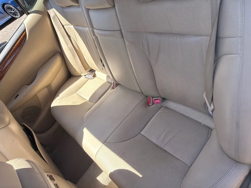 2005 Lexus ES 4th Gen - Image 9 of 20