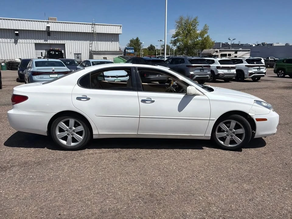 2005 Lexus ES 4th Gen - Image 4 of 20