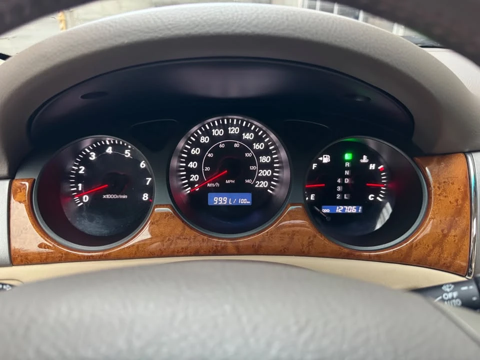 2005 Lexus ES 4th Gen - Image 10 of 20