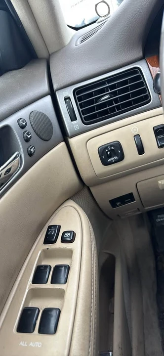 2005 Lexus ES 4th Gen - Image 10 of 10