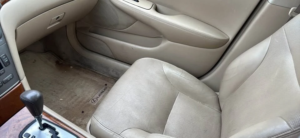 2005 Lexus ES 4th Gen - Image 8 of 10