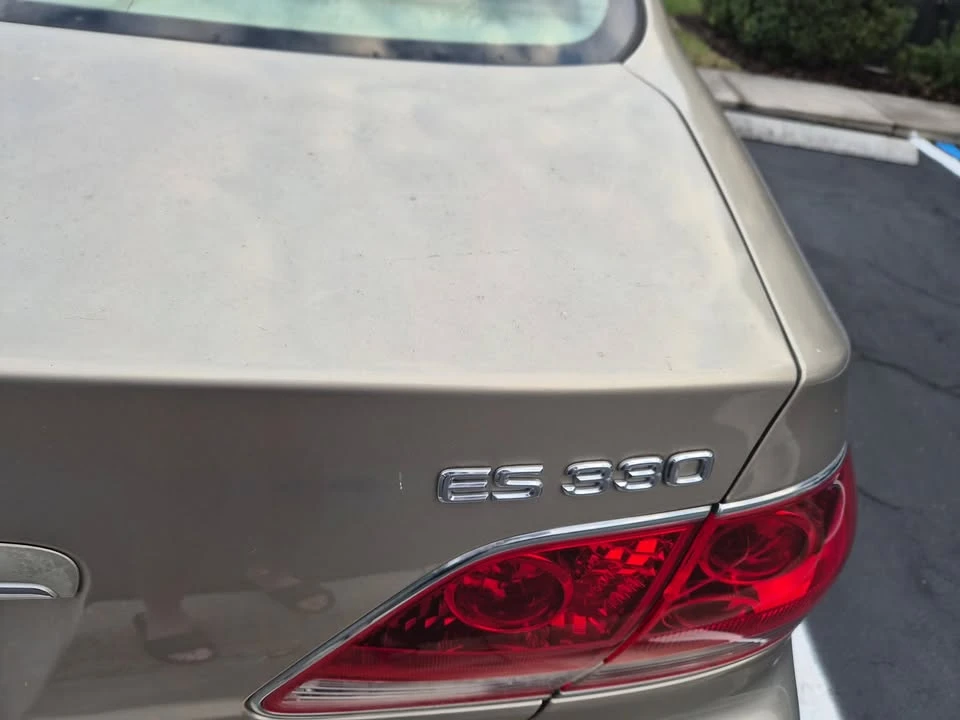 2005 Lexus ES 4th Gen - Image 4 of 9