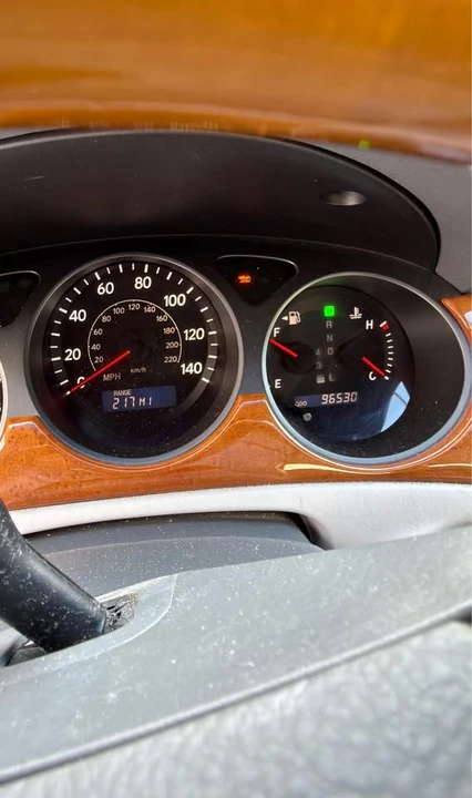 2005 Lexus ES 4th Gen - Image 9 of 11