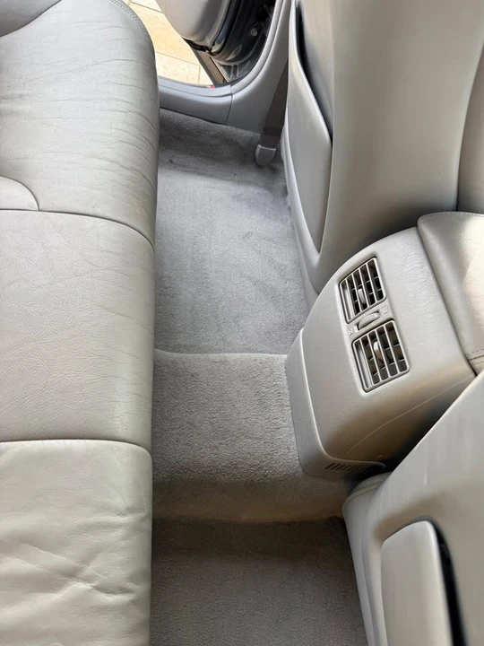 2005 Lexus ES 4th Gen - Image 9 of 15