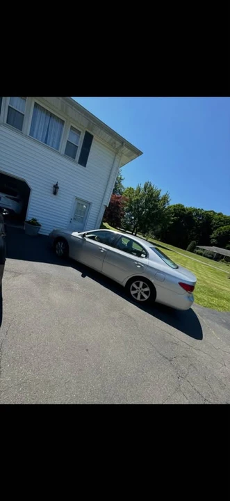 2005 Lexus ES 4th Gen - Image 2 of 11