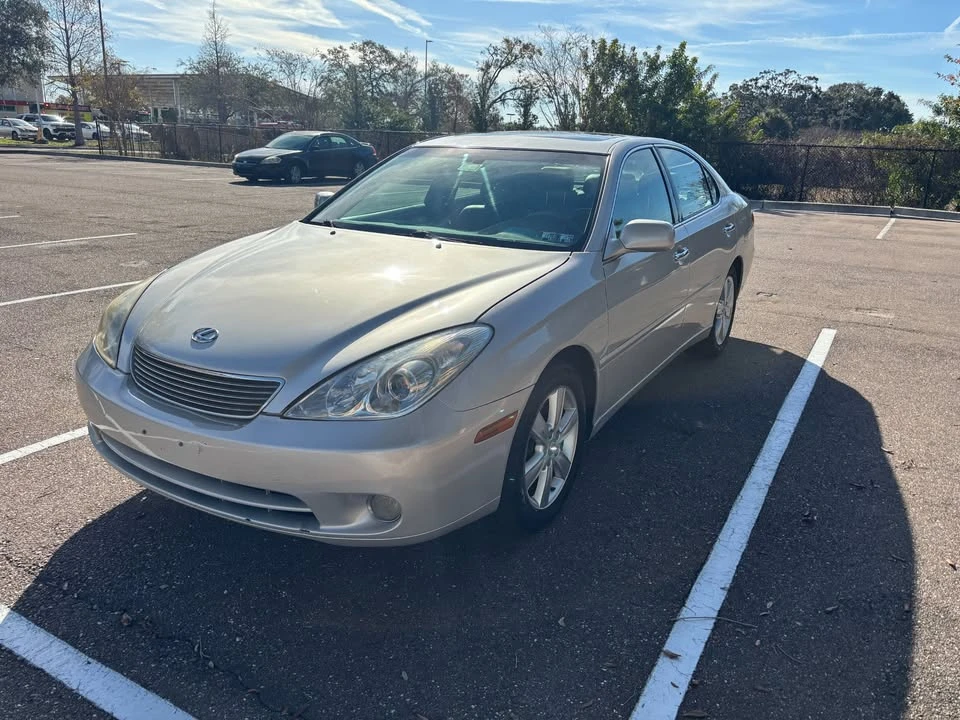2005 Lexus ES 4th Gen - Image 14 of 18