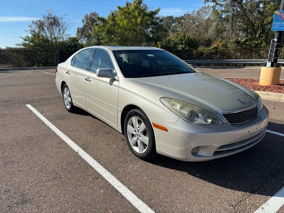 2005 Lexus ES 4th Gen - Image 12 of 18
