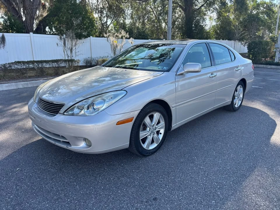 2005 Lexus ES 4th Gen - Image 2 of 18