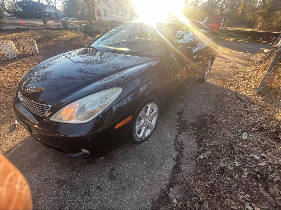2005 Lexus ES 4th Gen - Image 5 of 8