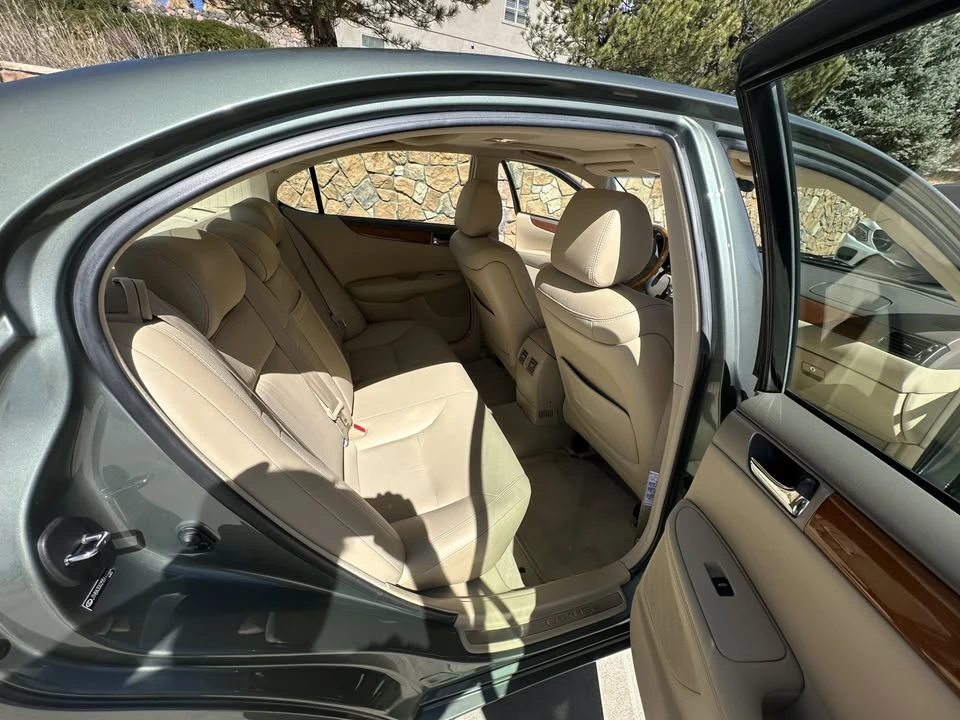 2005 Lexus ES 4th Gen - Image 8 of 13