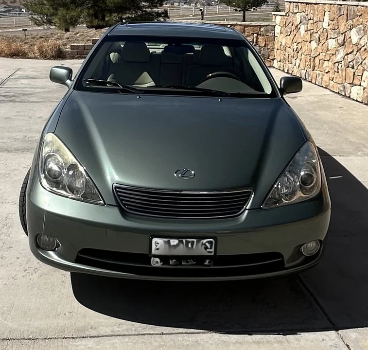 2005 Lexus ES 4th Gen - Image 2 of 13