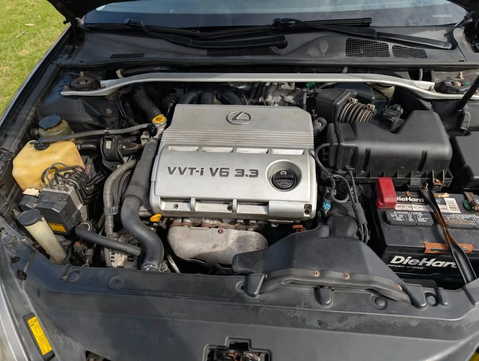 2005 Lexus ES 4th Gen - Image 10 of 17