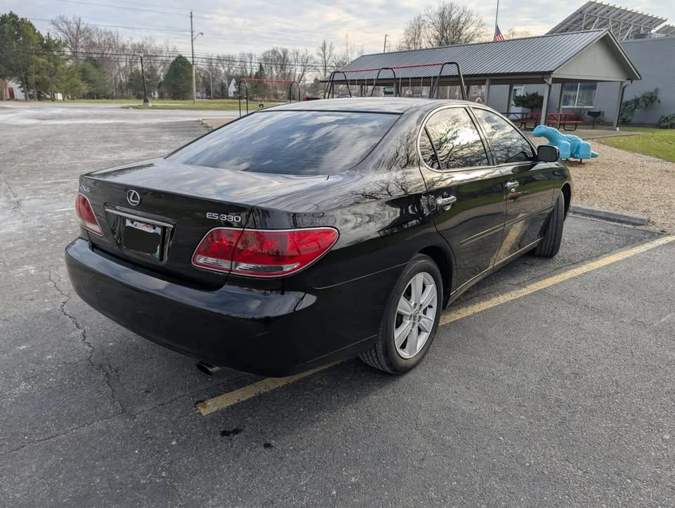 2005 Lexus ES 4th Gen - Image 5 of 17