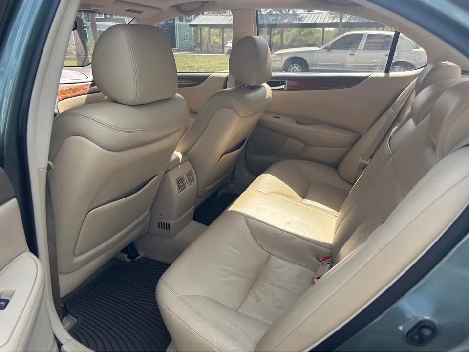 2005 Lexus ES 4th Gen - Image 6 of 6