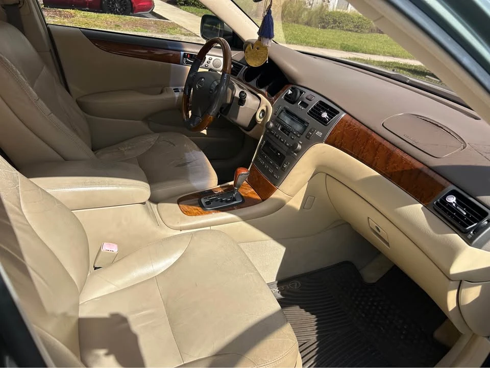 2005 Lexus ES 4th Gen - Image 5 of 6