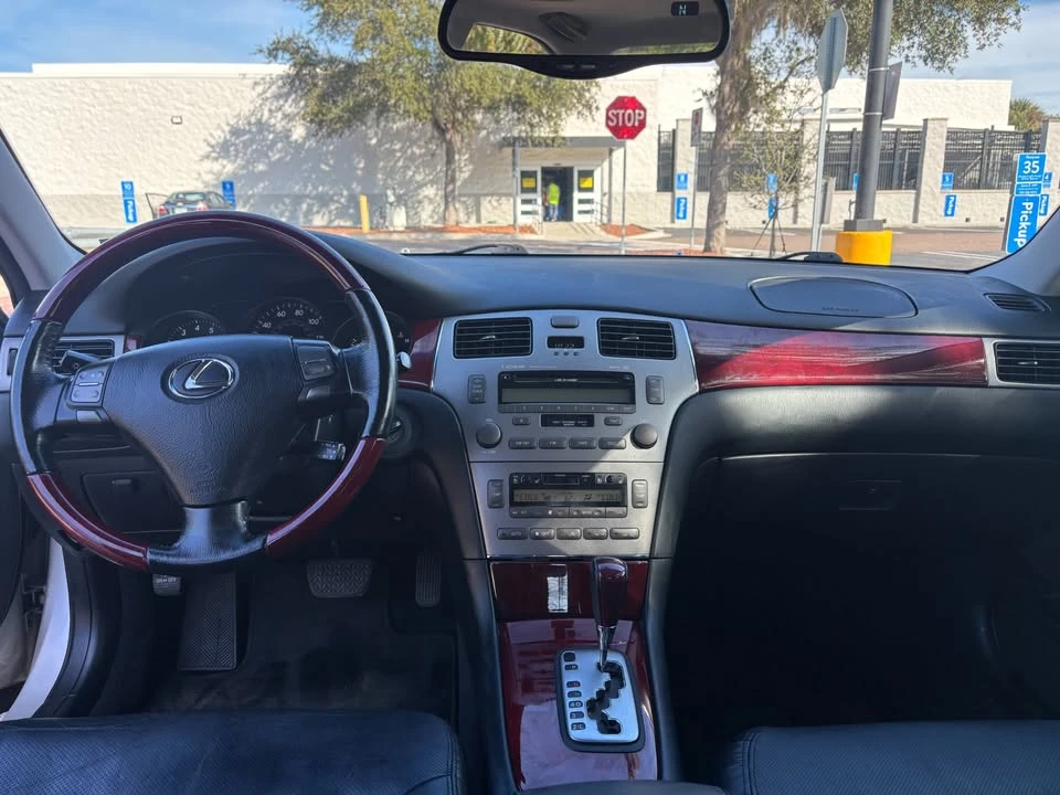 2005 Lexus ES 4th Gen - Image 7 of 17