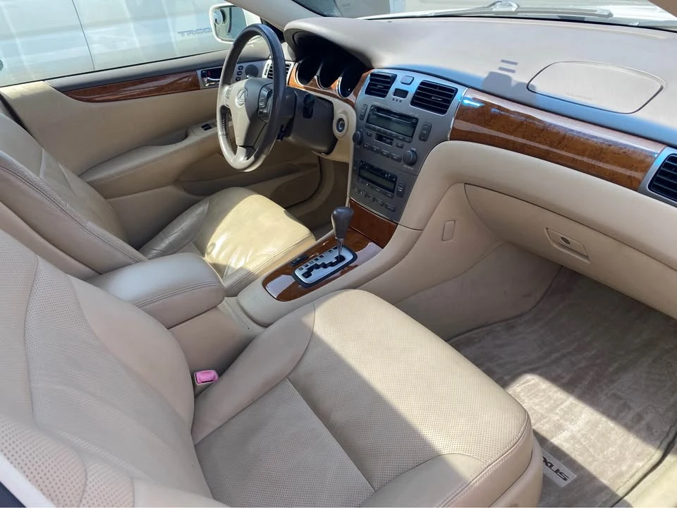 2005 Lexus ES 4th Gen - Image 5 of 11