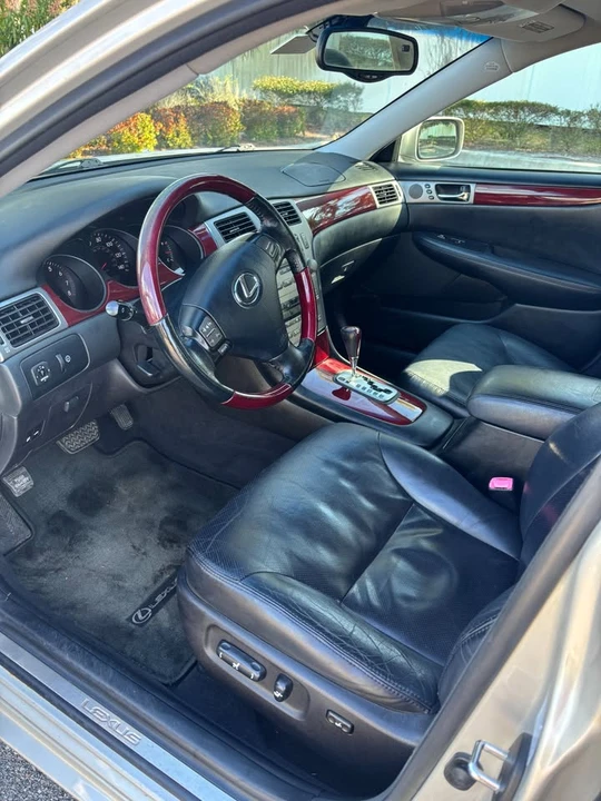 2005 Lexus ES 4th Gen - Image 14 of 17
