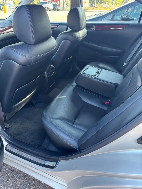 2005 Lexus ES 4th Gen - Image 16 of 17