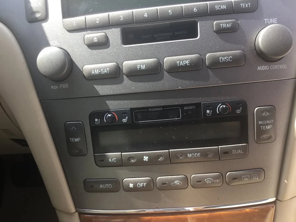2005 Lexus ES 4th Gen - Image 13 of 18