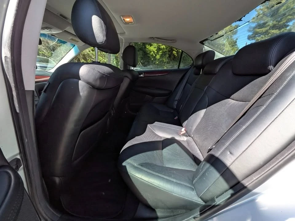2005 Lexus ES 4th Gen - Image 10 of 15