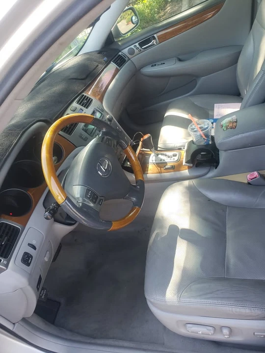 2005 Lexus ES 4th Gen - Image 4 of 7