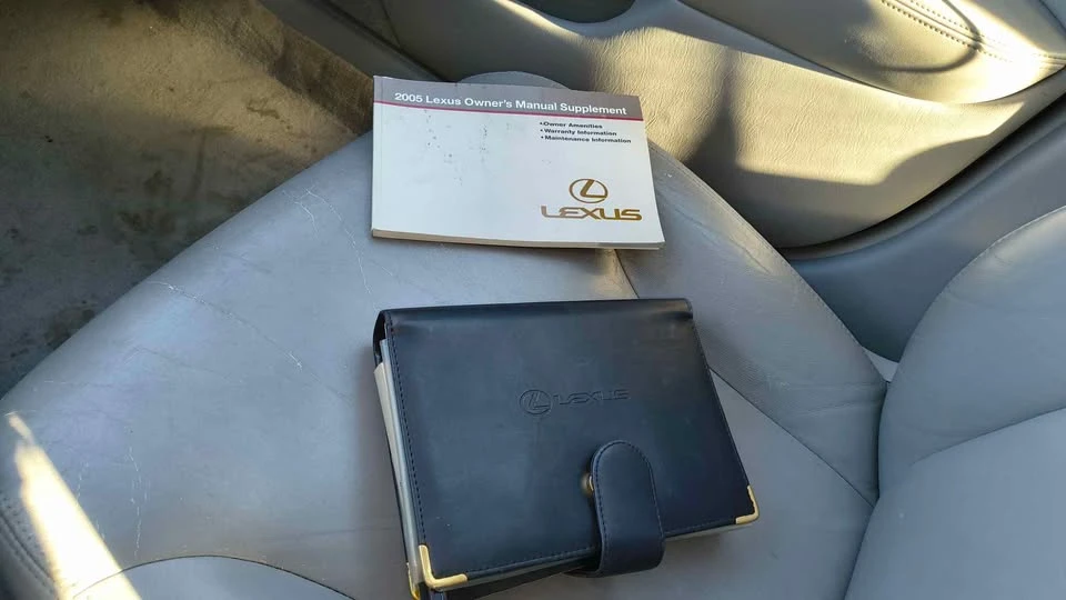 2005 Lexus ES 4th Gen - Image 16 of 20