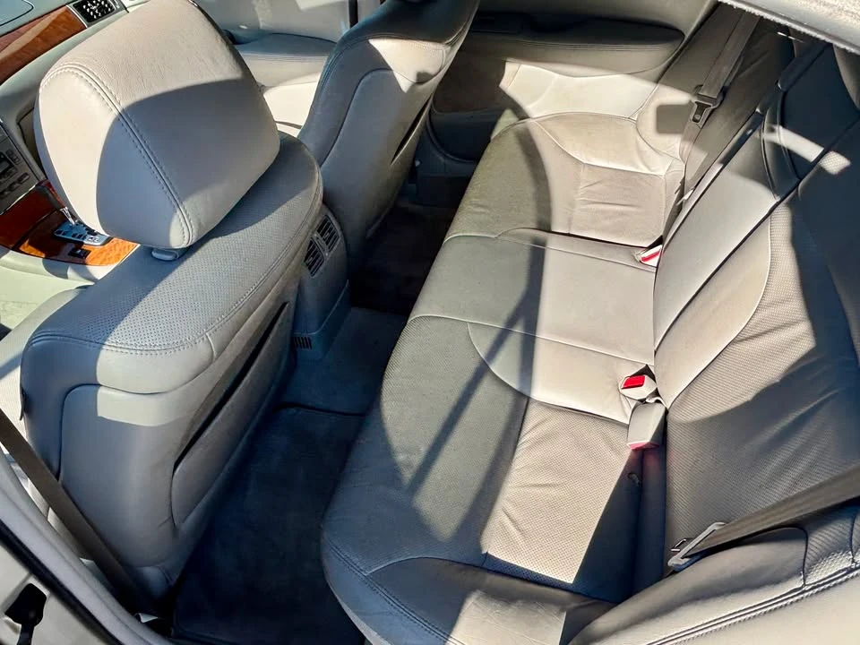 2005 Lexus ES 4th Gen - Image 11 of 20