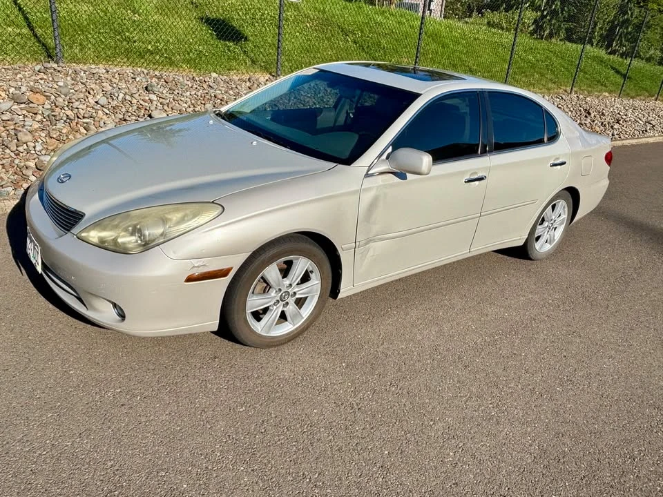 2005 Lexus ES 4th Gen - Image 17 of 20
